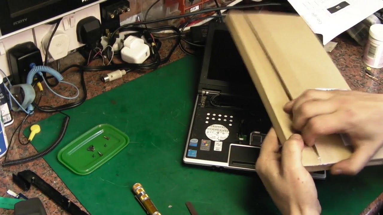 Toshiba NB100 keyboard swap