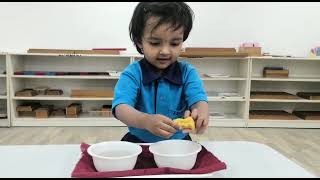 squeezing sponge π§½ activity (kids learning and fun)