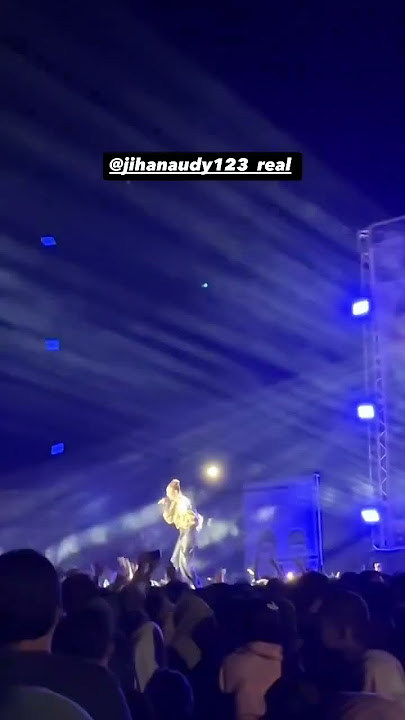 Jihan Audy Cover Rungkad (happy Asmara) di lapangan kota raya kab paringi moutong