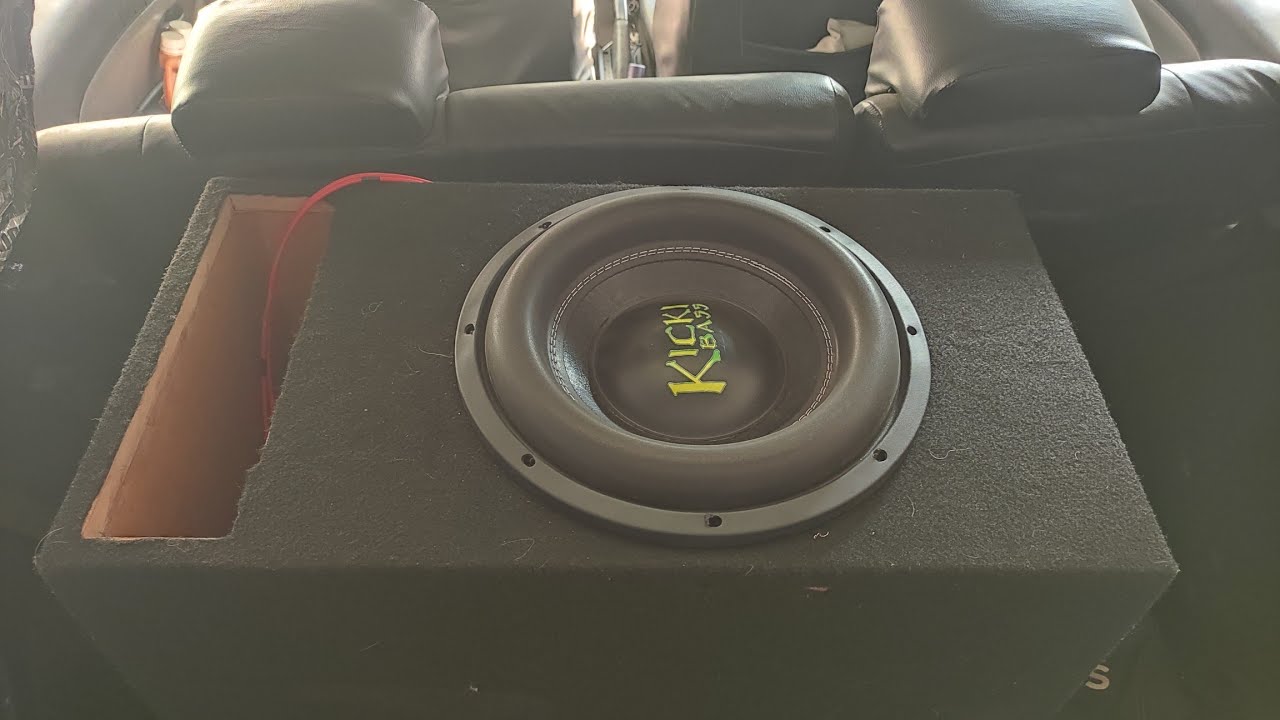 Kicki bass 1000 rms  flexing in punto/ best 1000 rms indian subwoofer