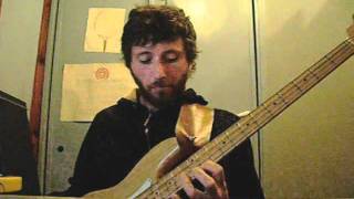 Saturnino mo' better blues bass cover