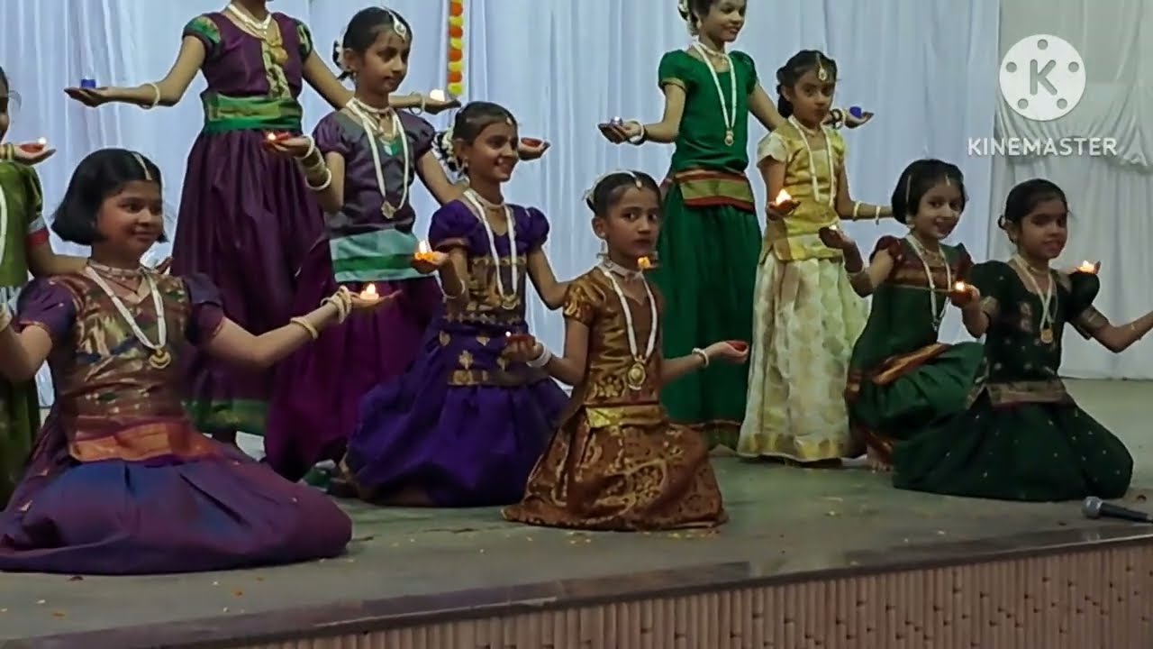 Dance performance on song Deepavali Manayi Suhani @ Krishnai Kala Mandir Kathak