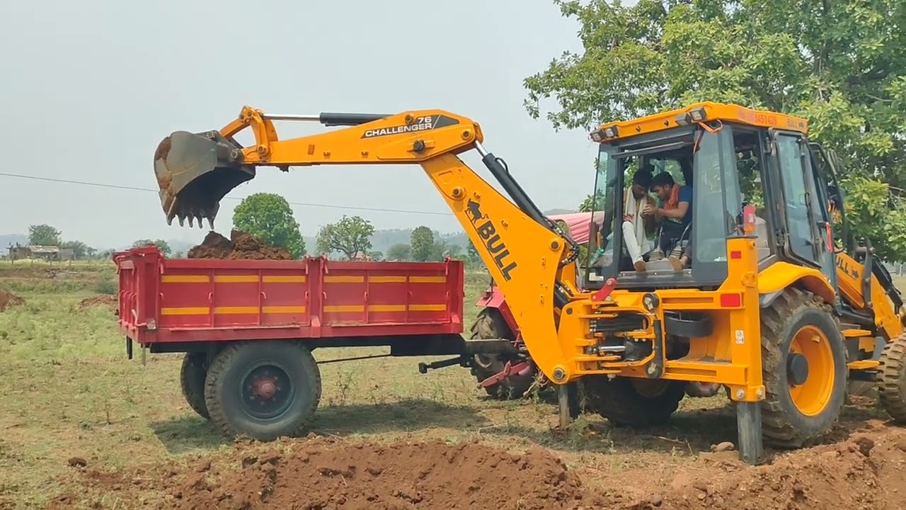 Jcb 3dx Bull Dozer in tractor pulling out for John Deere Mahindra Volvo Eicher all in one day