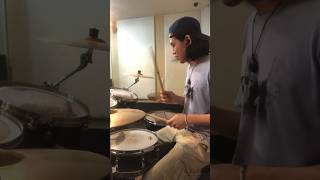 Every beginner drummers be like lol    maryhadalittlelamb drums guitarist raiki practice