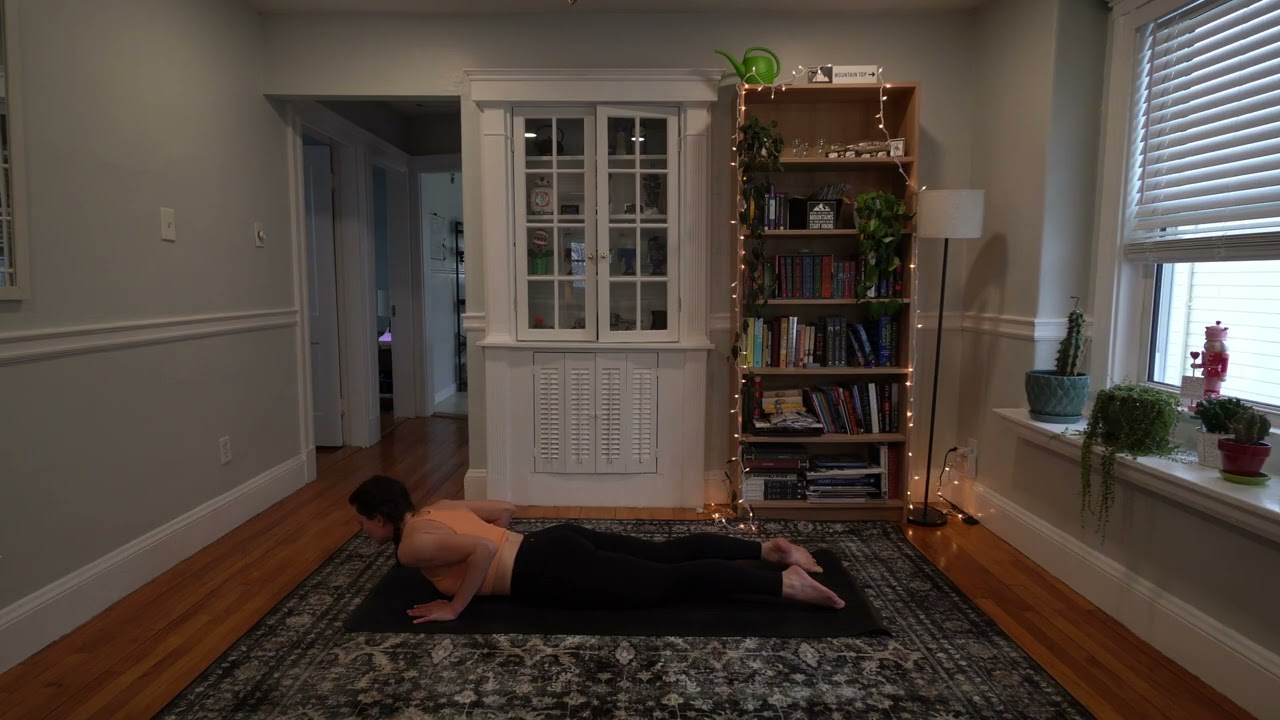 25 Minute Feel Good Yoga | Strength & Vigor