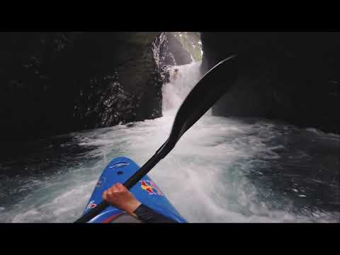 Inside Tree Trunk Gorge (2017)