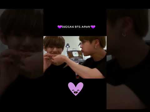 Jin feeding his babies...😘💜😍 || BTS status #bts #army #shorts #jimin #jhope #jk #jin #rm #suga #v