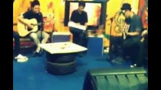 Hidden Message - Awal Yang Baik (acoustic) @ Ngetem - SPACETOON 30 Sept 2011