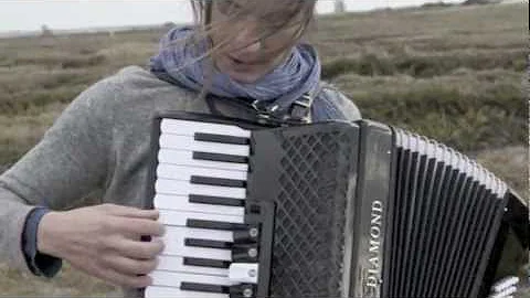 Black Diamond Accordions: Sam Pirt plays Tivoli