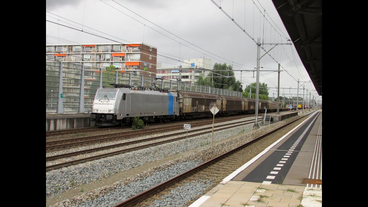 De Nosta Shuttle passeert Rotterdam Lombardijen  4 september 2016