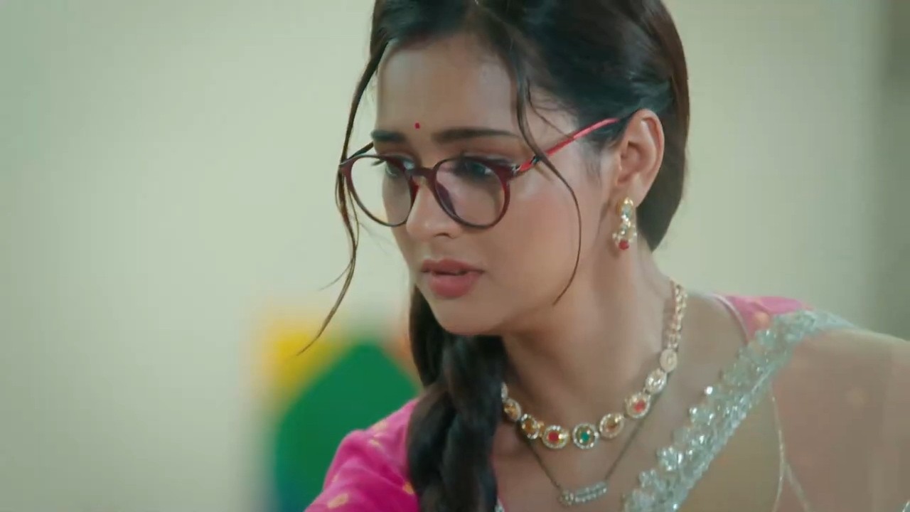 Choosing Between What Was and What Must Be | Sweet Love - Promo | Mon - Sun | CAT 