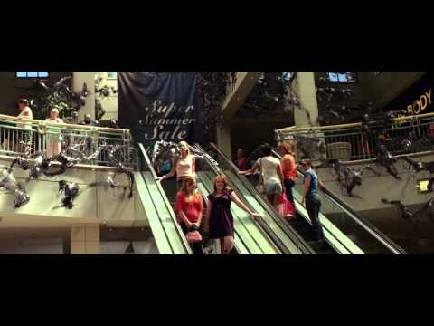  The Mall: invisible entry into Netherworld(Odd Thomas, Stephen Sommers 2013)