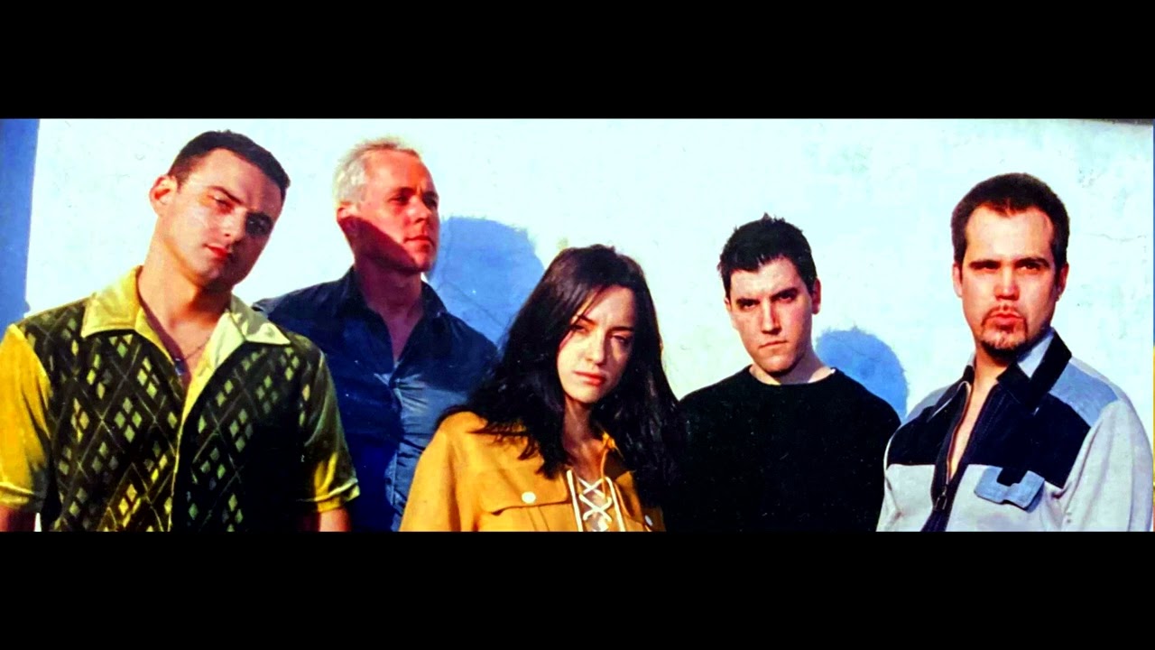 Etro Anime - Portrait (Live from Berlin)