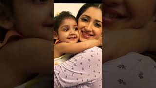 Actor Sayyesha And Daughter