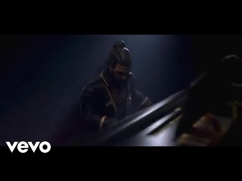 Ricardo Arjona - El Cielo a Mi Favor (Official Video)