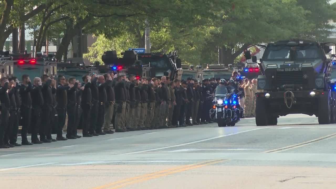 Sea of blue and black sends off slain Lorain officer