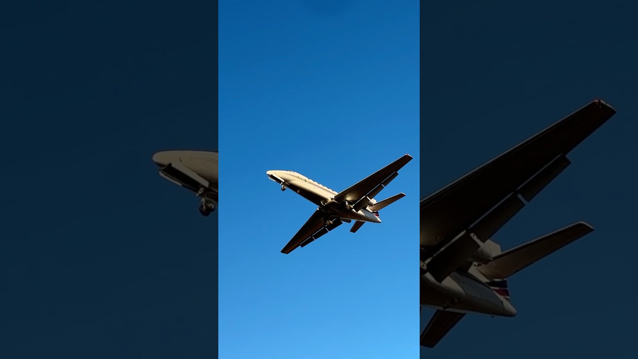 American Airlines jet landing at Atlanta airport 