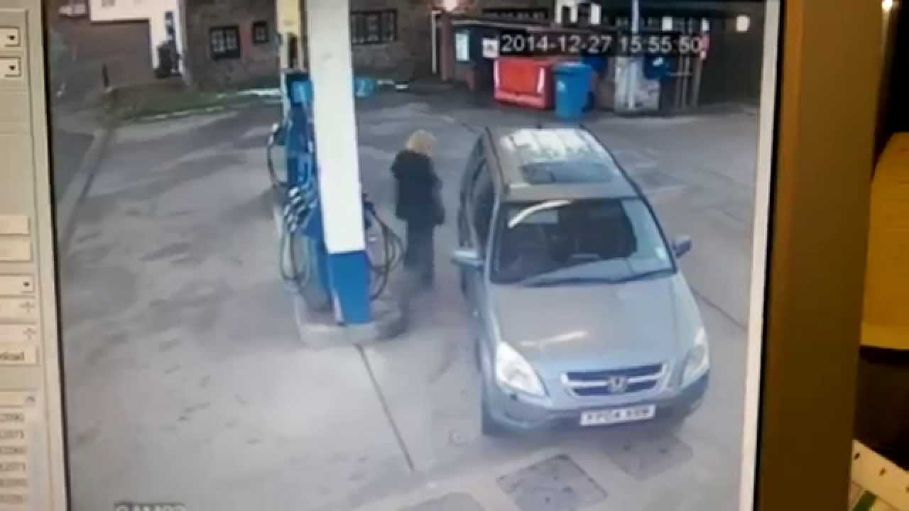 Делимобиль как заправить машину