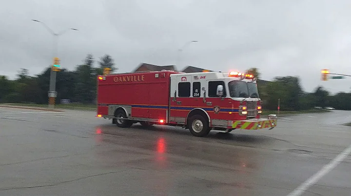 Oakville Rescue 254 and Pumper 261 Responding