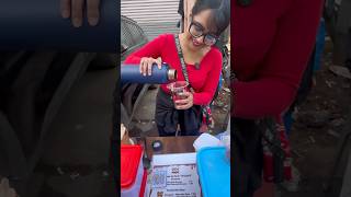 Cute Girl Selling London Strawberry With Hot Chocolate Syrup💕🫶🏻#shorts #viral #trending #ytshorts