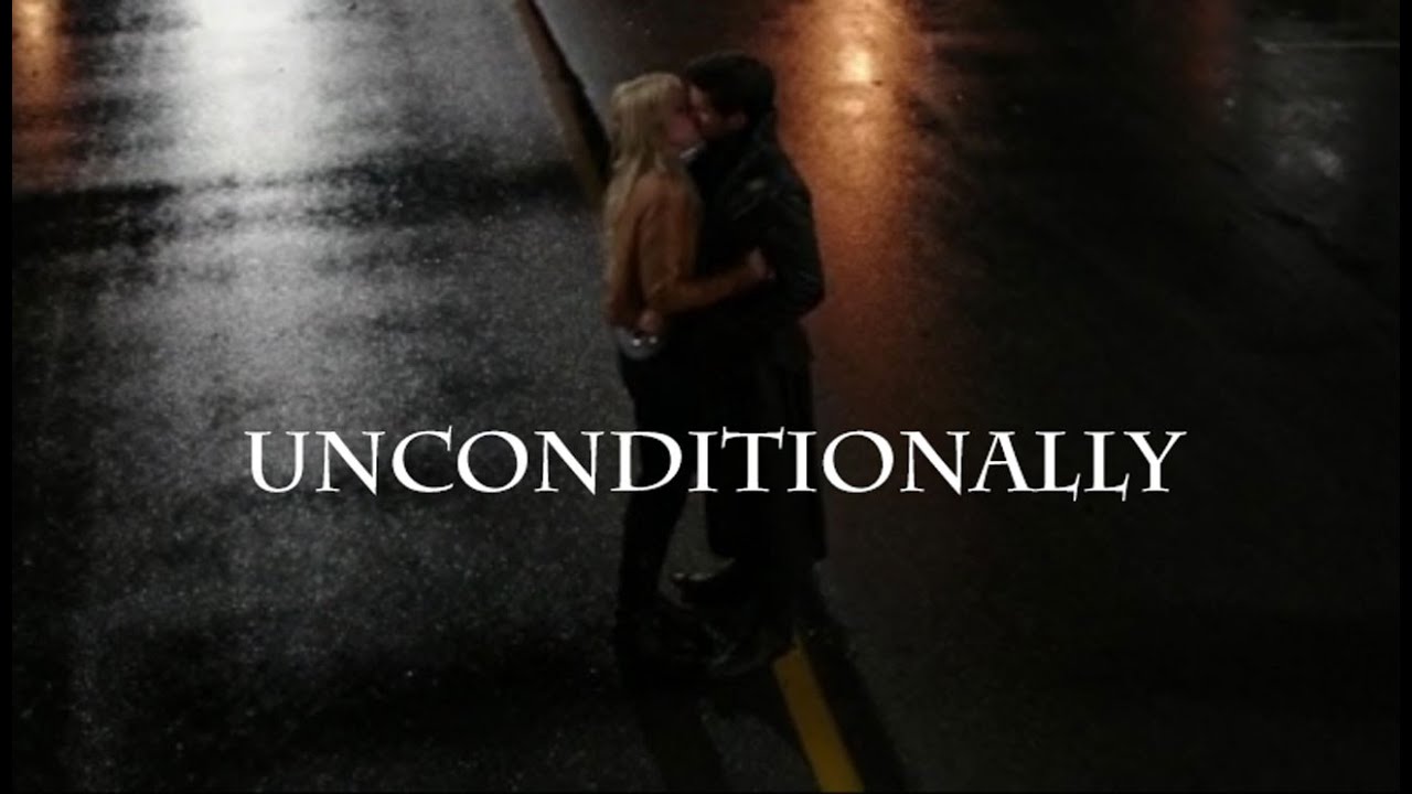 Hook & Emma || Unconditionally