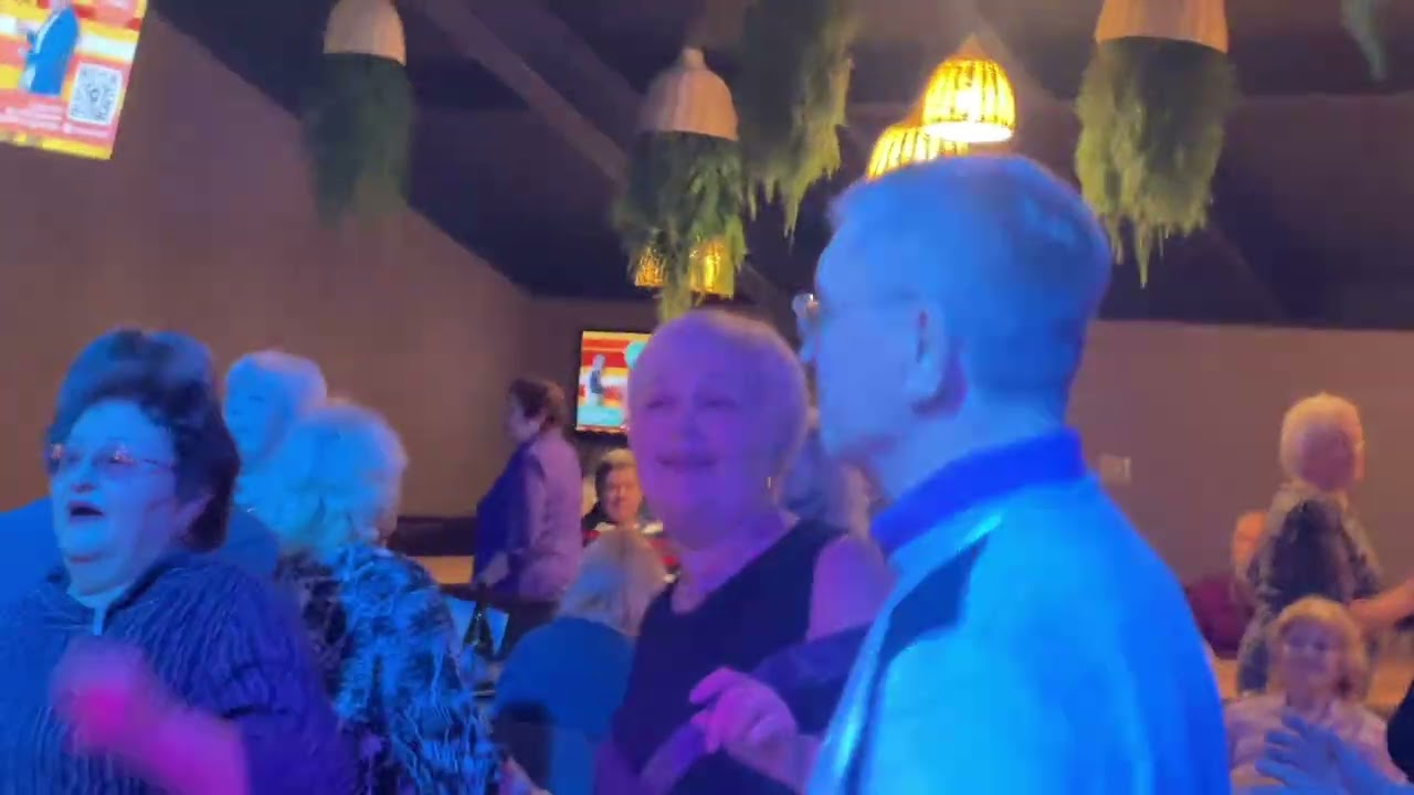 Танцы в Слснрвоборске с Виктором Боевым