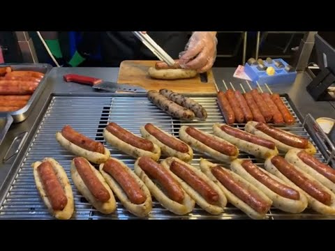 Taiwanese Sausage Hot Dog  大腸包小腸製作 - Street Food In Taiwan