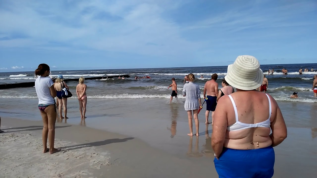 2 akcje ratownicze w ciągu 10 minut  Morze Bałtyckie Łeba 2017