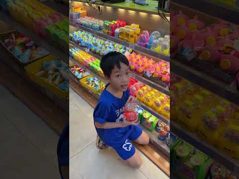 Máy Dập Kẹo Cao Su Căng