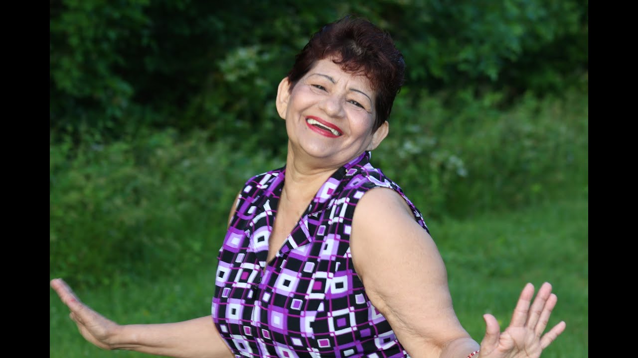 La Tia María nos cuenta de su viaje a El Salvador!! YouTube