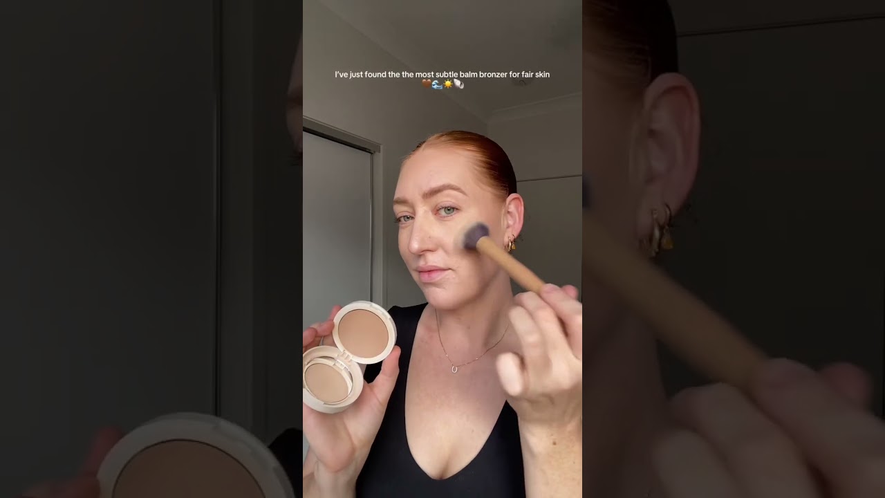 Benefit hoola bronzer now comes in a balm formula 🤎 the most subtle shade for pale skin 