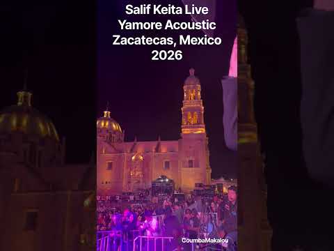 Salif Keita chante un spécial acoustique de Yamore aux Festival de Zacatecas, Mexique en 2026.