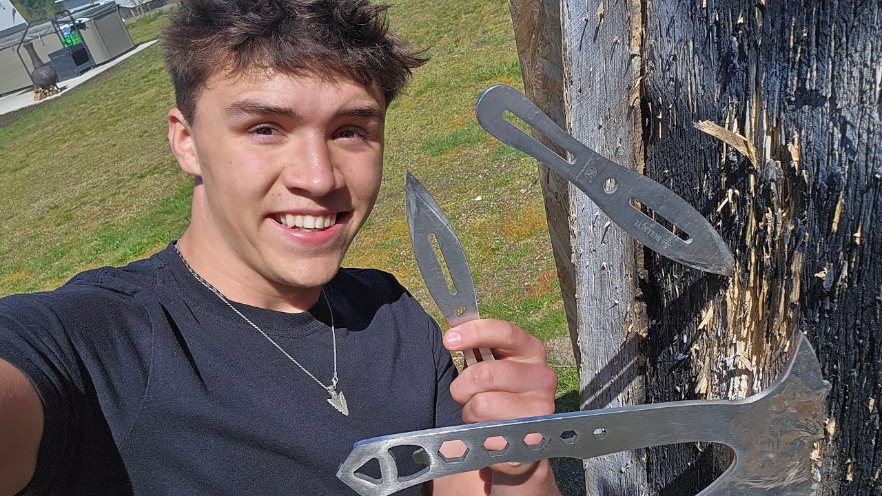 KNIFE THROWING with Archie!! 🔪