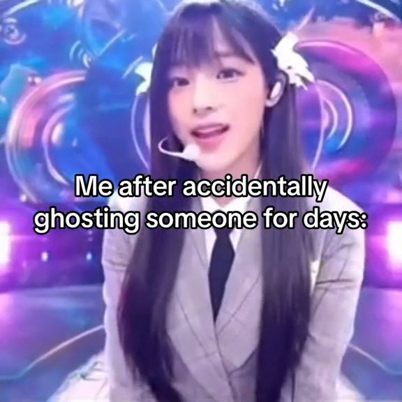 hey its me again im back 🤗 #minji #newjeans #kpopmemes