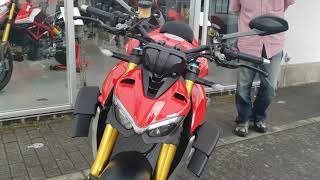 Ducati streetfighter V4 に出会ってしまった