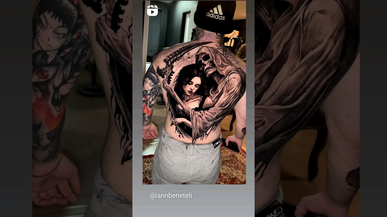 Awesome 😍 back piece done by artist: @iannbeneteli 