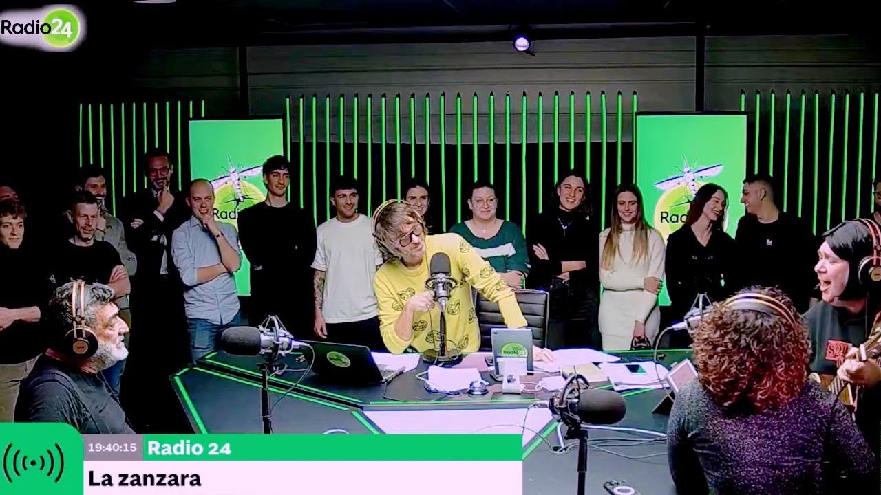 Ruggero de I Timidi Christmas edition - La Zanzara 22.12.2023