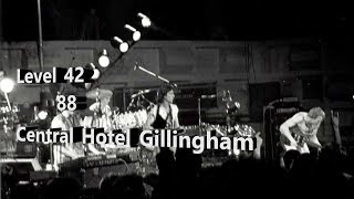 Level 42  -  88  -  Live in Gillingham 1981