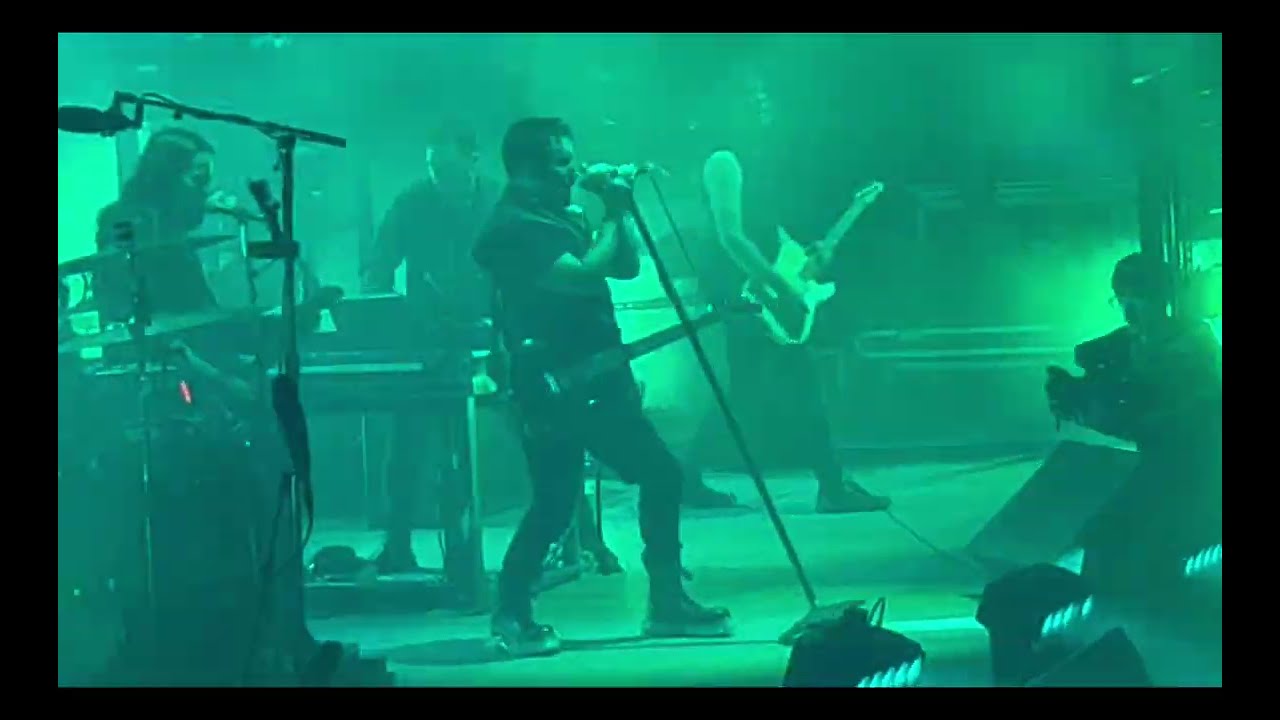Nine Inch Nails Red Rocks (Night 1) 9/02.2022 "The Perfect Drug" YouTube