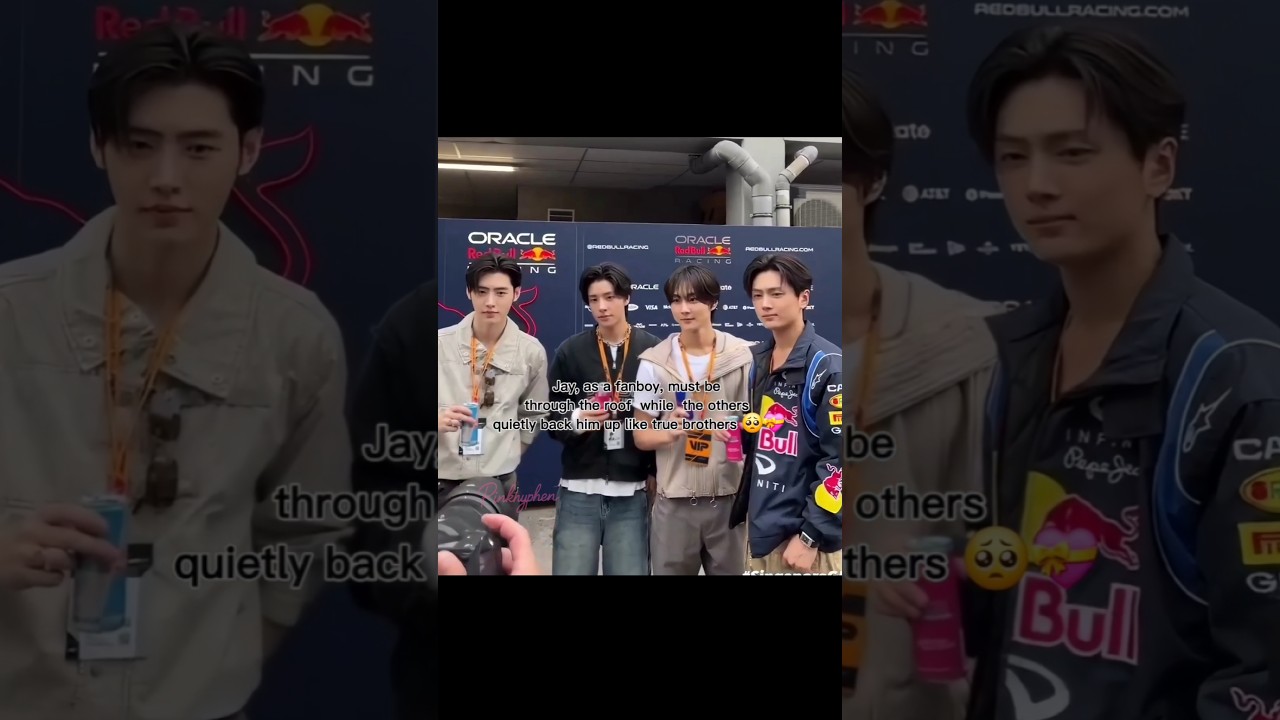 our Jongsaeng in his fanboy era looks so cute with his merch 🥺💖