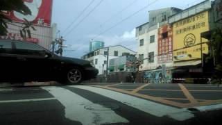 {20170712}7201次短編貨物列車&7802次長編軍運貨物列車 同時通過青年路平交道