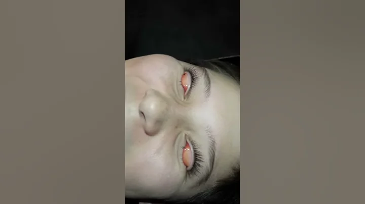 How to flip your eyelids.