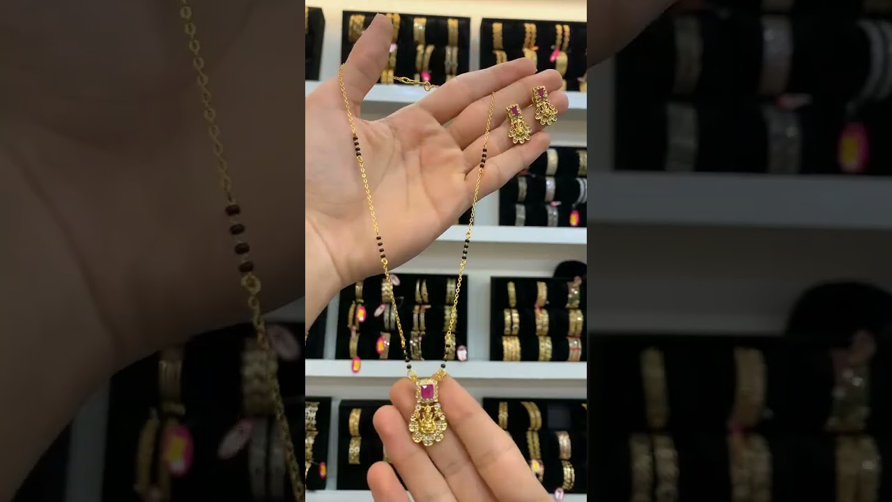beautyfull simple Ganesh chain and studs colour available 