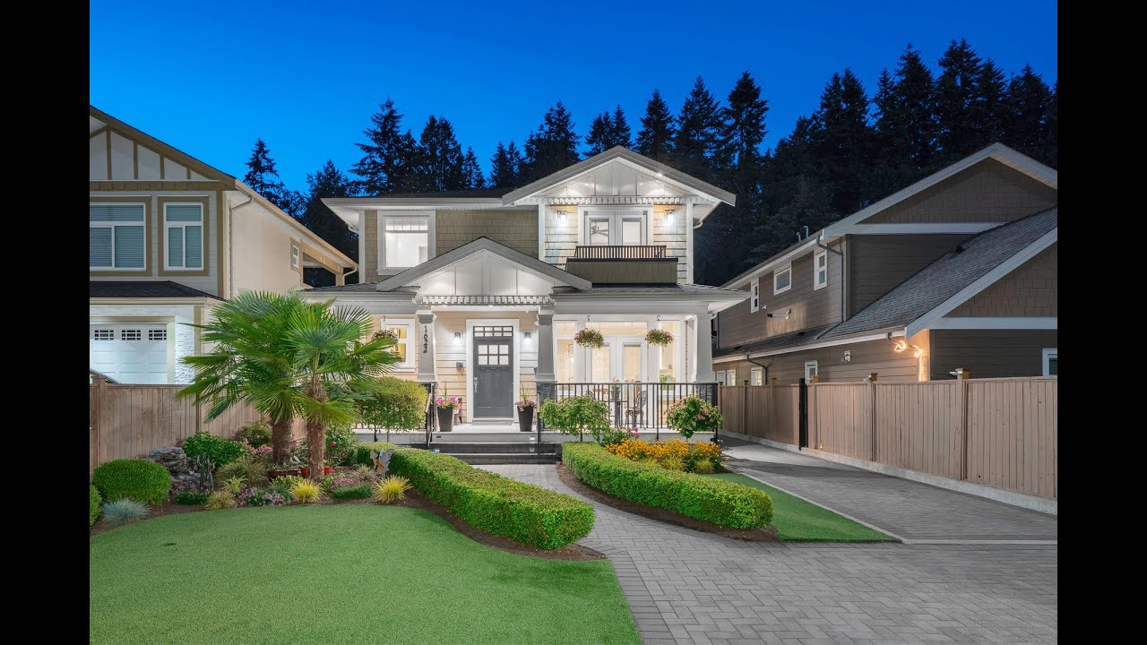 TOUR A NORTH VAN DESIGNER HOME | Roland Lewis #1 North Vancouver Realtor