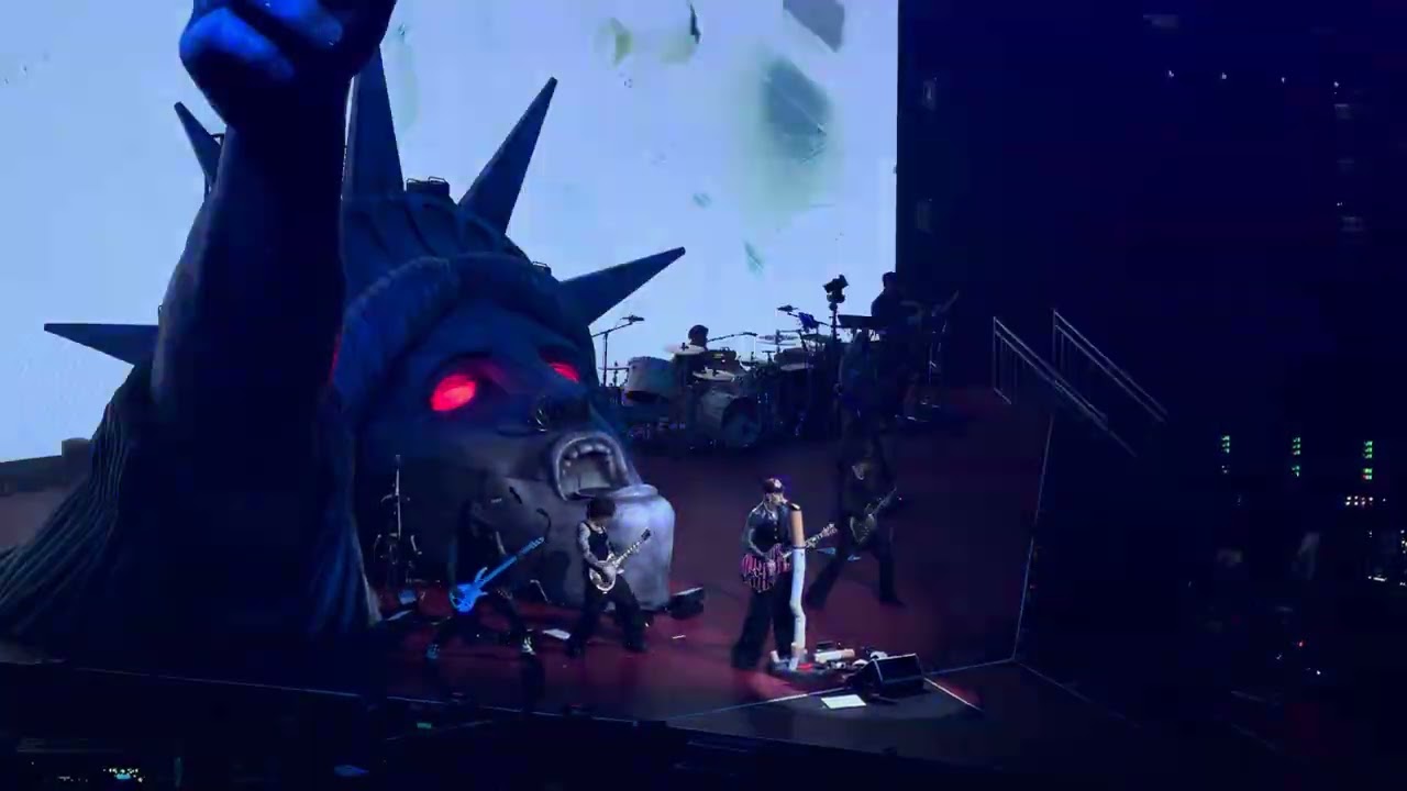 mgk - forget me too (Live in Tampa, FL | December 19th 2025 | 4K)