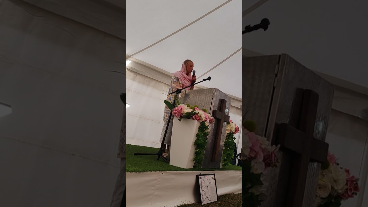 Cantique ( il y a la puissance dans le nom de Jésus ) Kinzy ✝️🙏🕊️