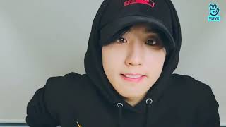 Stray Kids Han VLive | 210409 | Han is here! (Eng Sub)