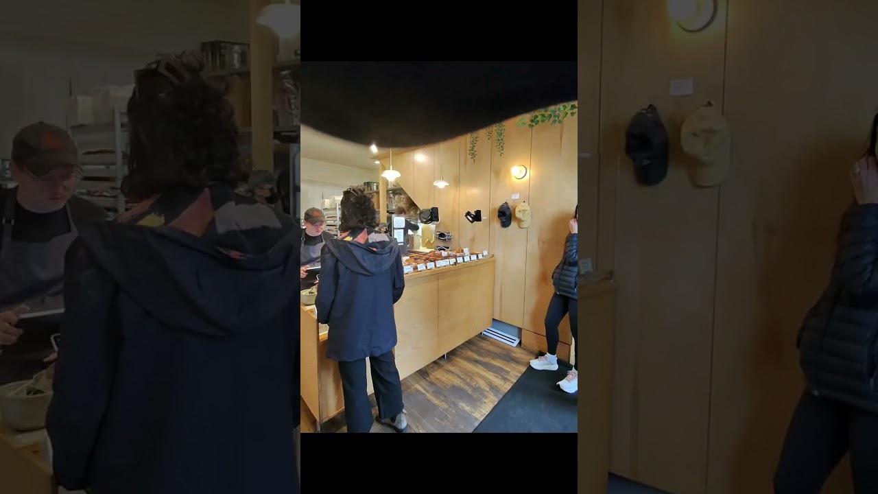 Vlogtober:BEING A FOODIE @CAFE DEAR LEON BALTIMORE CRAB BAGEL 