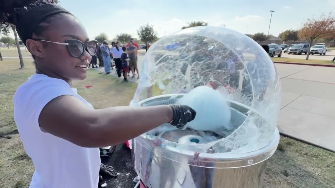 From Sugar to Success: Braswell sophomore launches candy curls cotton candy business