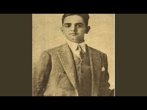 من خلال القناة الرسمية لمحمد عبد المطلب شاهد واستمع الكليب الرسمي لاغنية الدبلتين والإسورة 2010 كاملة